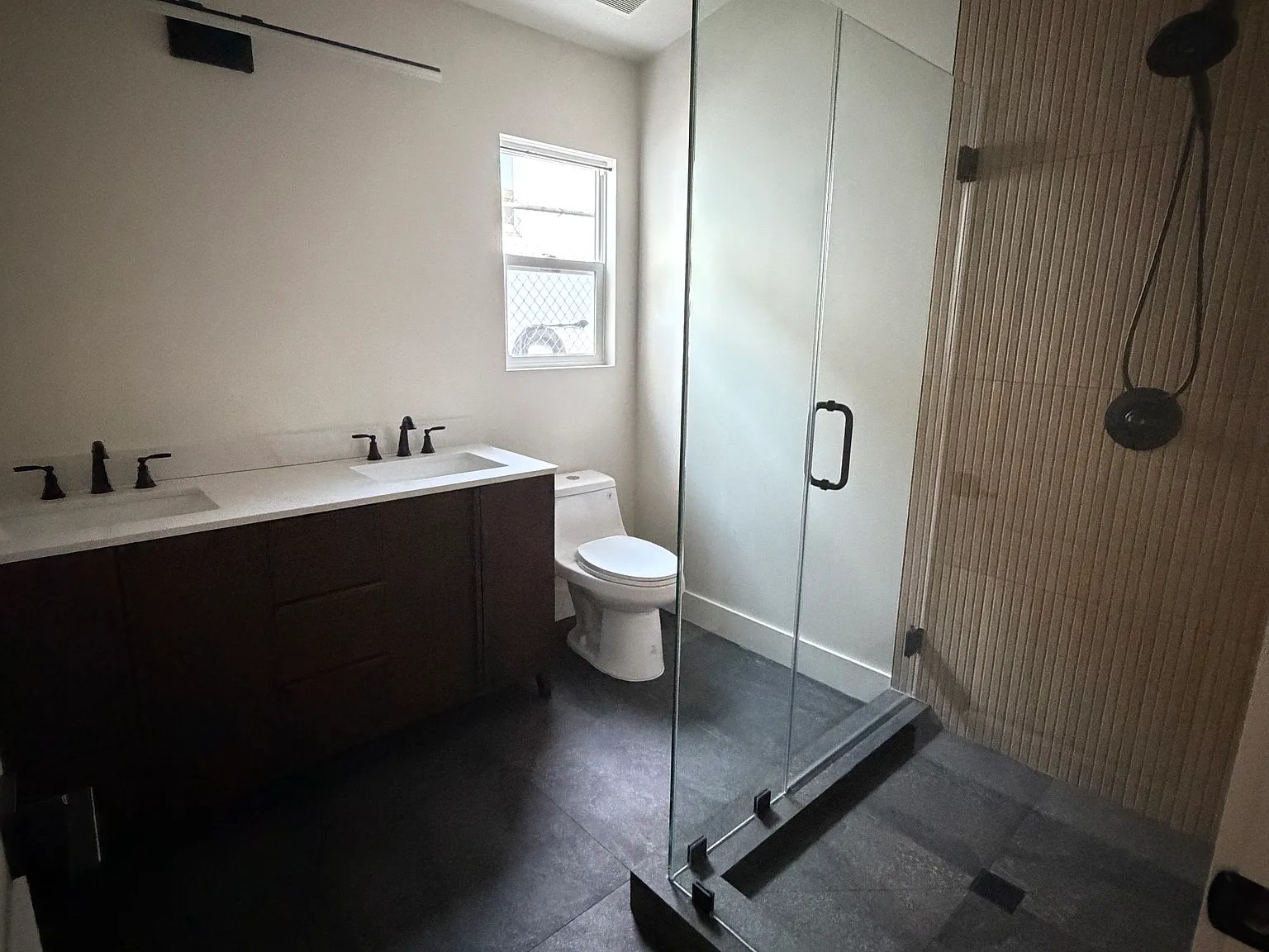 2 bed, 668 sqft, $2,900 — Photo 4