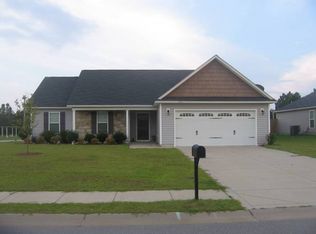 2121 Saint Nicholas Dr, Hope Mills, NC 28348
