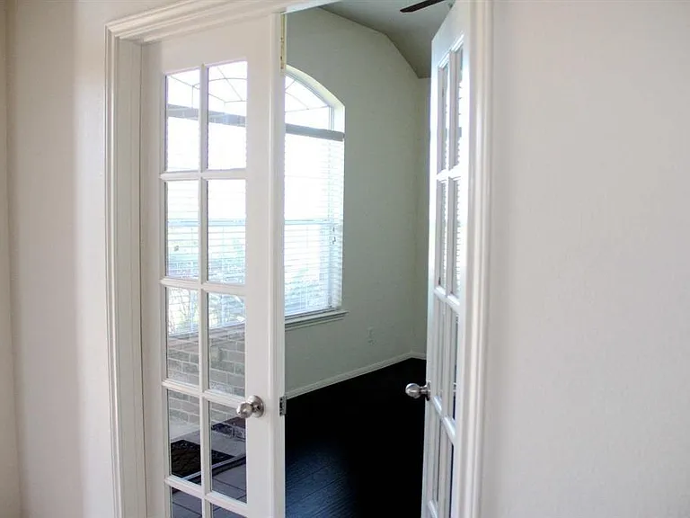 7310 Northfork Dr — Photo 5