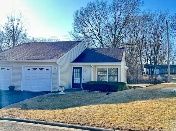 7118 Saint Tropez Ct, Fox Lake, IL 60020