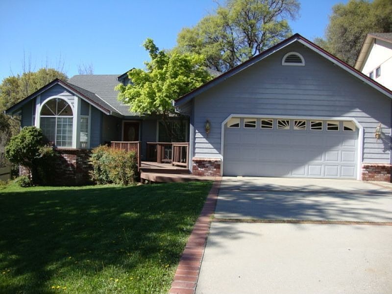 1st image of 11699 Bluebird Ct