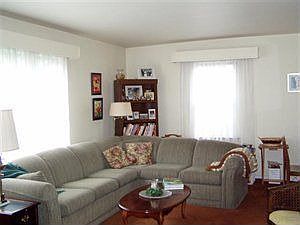 3rd image of 18 Cherry Dr