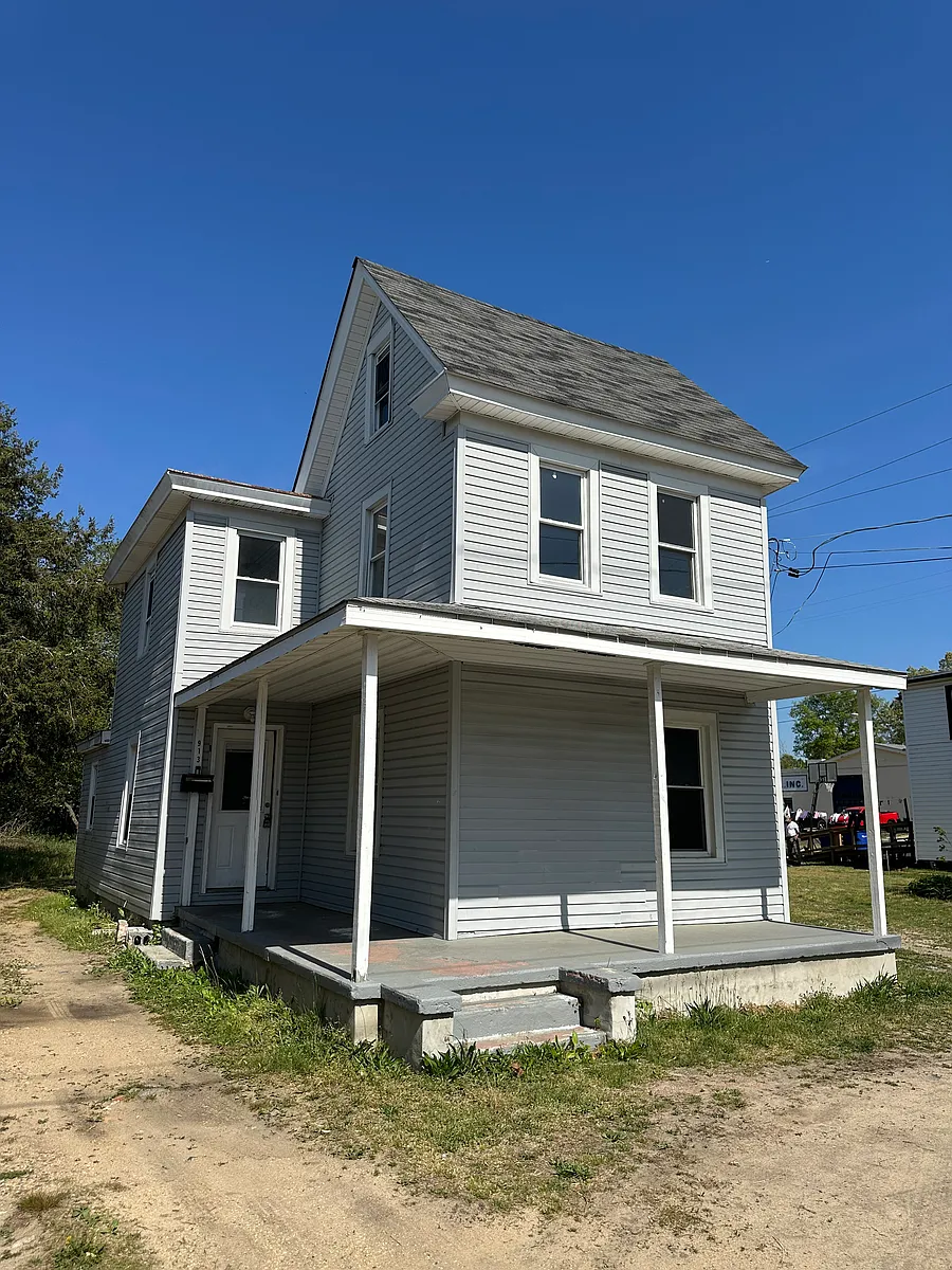 Building Photo - 913 S 2nd St