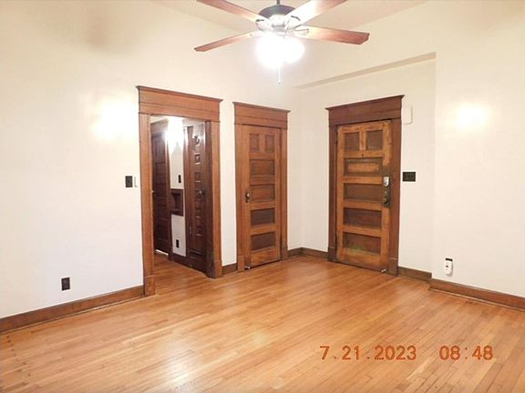 5th image of 1415 Laurel Ave APT 15