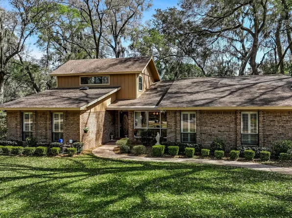 611 Dorleans Ct, Jacksonville, FL 32211