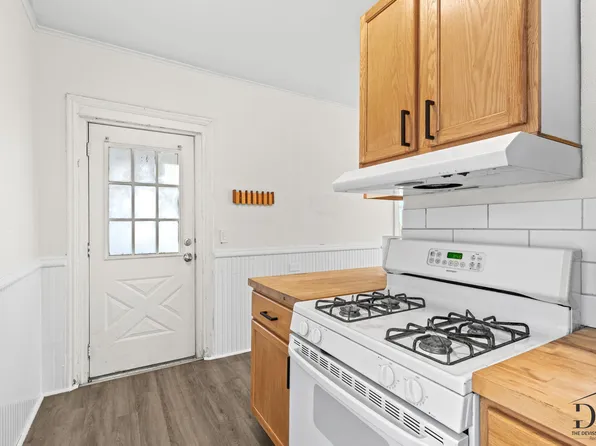 1566 Wealthy St SE #5, Grand Rapids, MI 49506