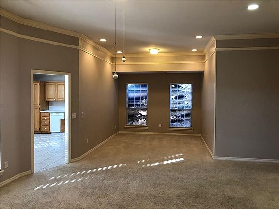 5th image of 3502 W Sunset Dr