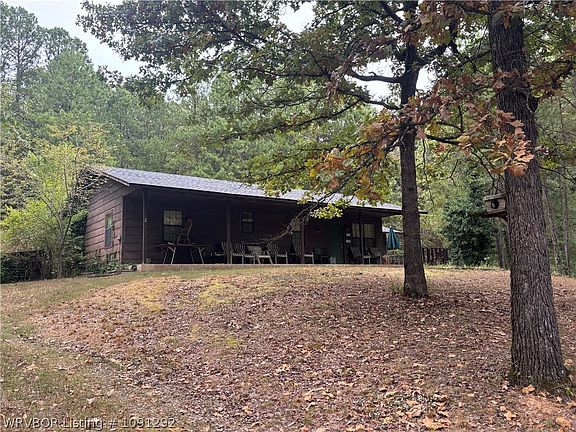 2nd image of 1100 La Rue Ln