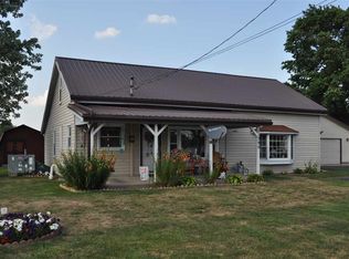 11290 W Lakeshore Dr, Kewanna, IN 46939