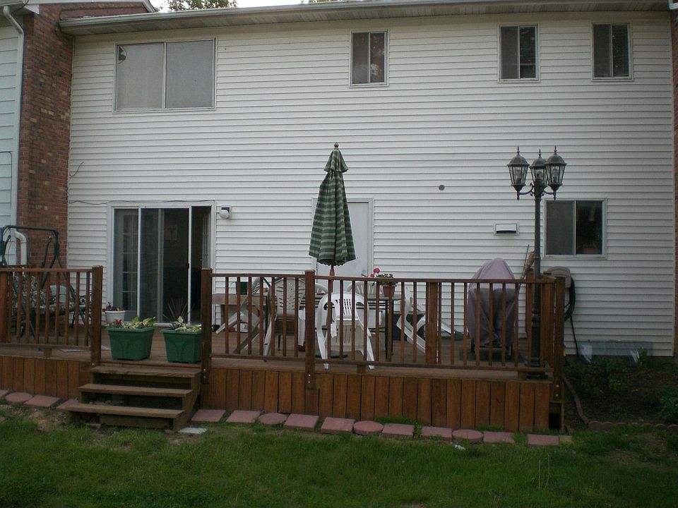 2nd image of 1922 Juniper Ln