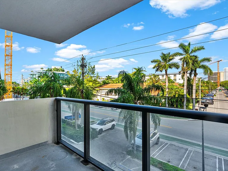 9800 W Bay Harbor Dr #308 — Photo 31