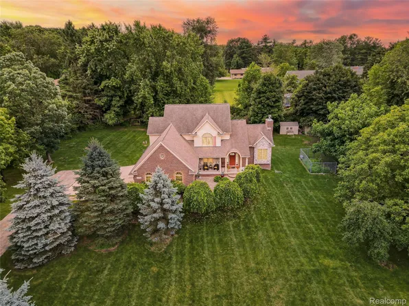 8160 Gates St, Romeo, MI 48065