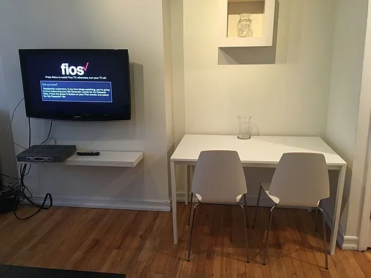 Rented by Jeffrey Mosczyc, LREB | media 18