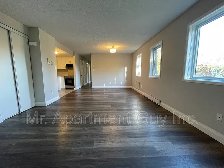 295 Erb St W #202 — Photo 11