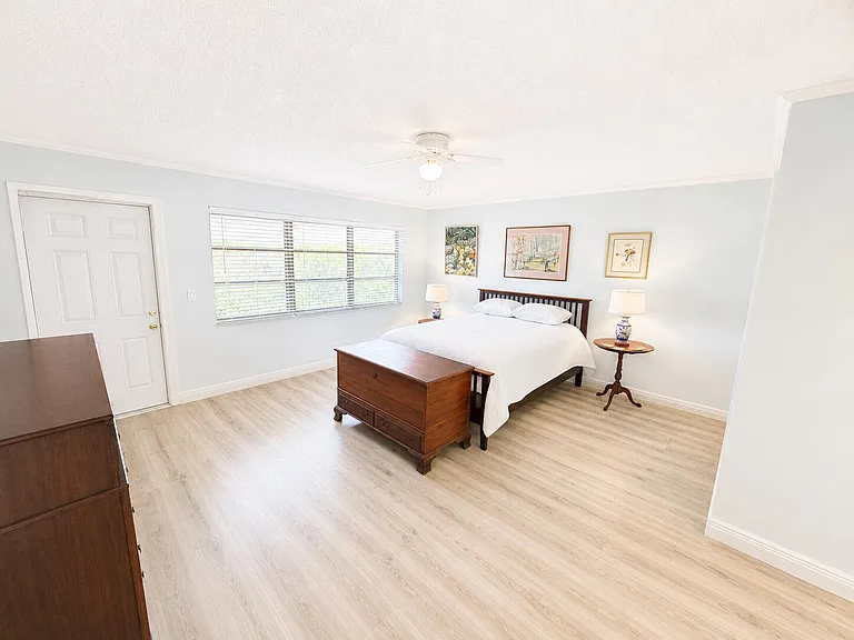 1207 S Drive Way #C — Photo 7