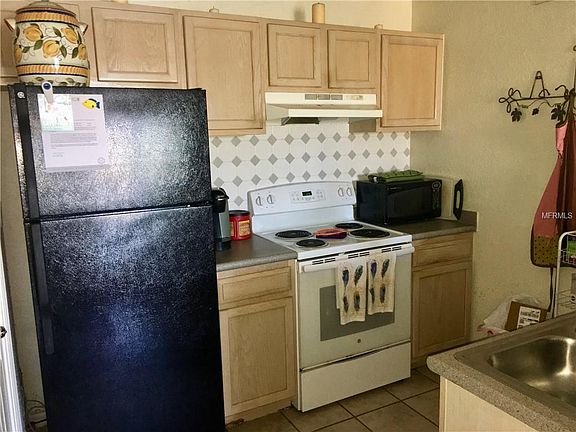 4th image of 8939 Latrec Ave #1310