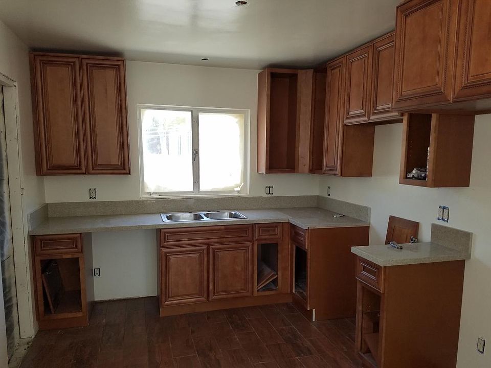2nd image of 4637 1/2 62nd St