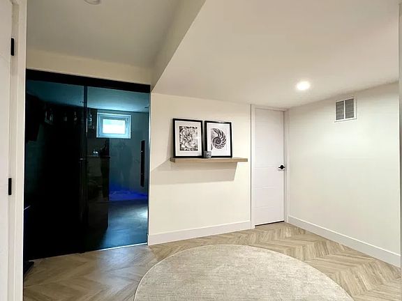 2nd image of 33 Gower Street # Fl 1ST