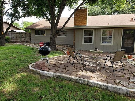 4th image of 2700 Cottonwood Dr