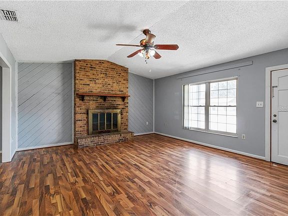 4th image of 232 Connie Lee Ct