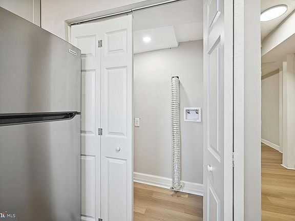 5th image of 1640 L St NE