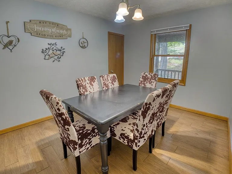 75 Forest Glen Dr — Photo 9