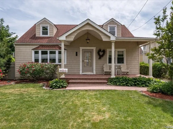 1670 Abby Road, Merrick, NY 11566