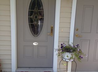 704 Heather Ln, Altamont, NY 12009