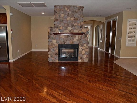 5th image of 5408 Canopy Oak Dr