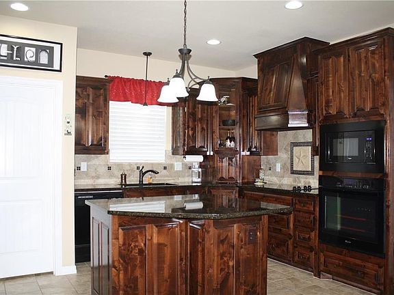 2nd image of 143 Owen Cir