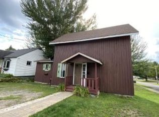 25 Mount View Ave, Tupper Lake, NY 12986