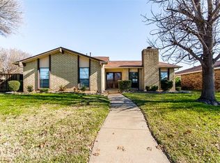 3106 Flameleaf St, Garland, TX 75044