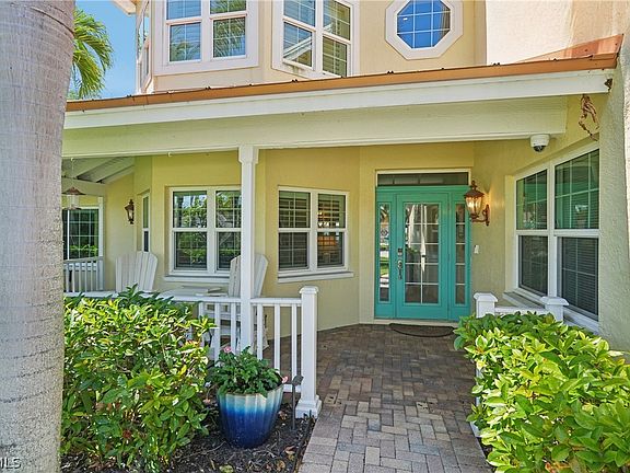 3rd image of 2520 SE 20th Pl