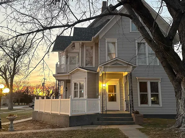 801 Ogden St, Oxford, NE 68967