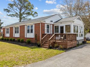 401 5th St S, Swansboro, NC 28584