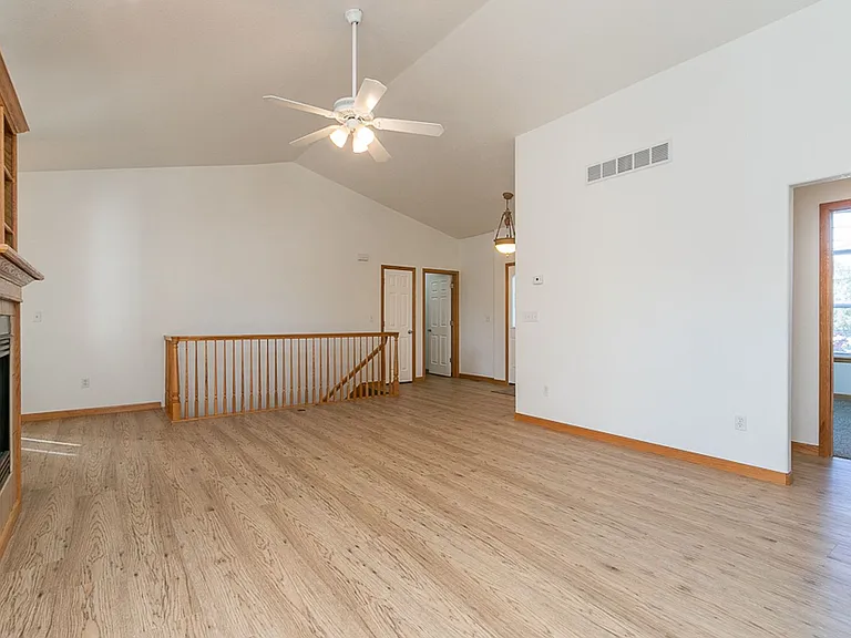 6708 Sage Ave — Photo 6