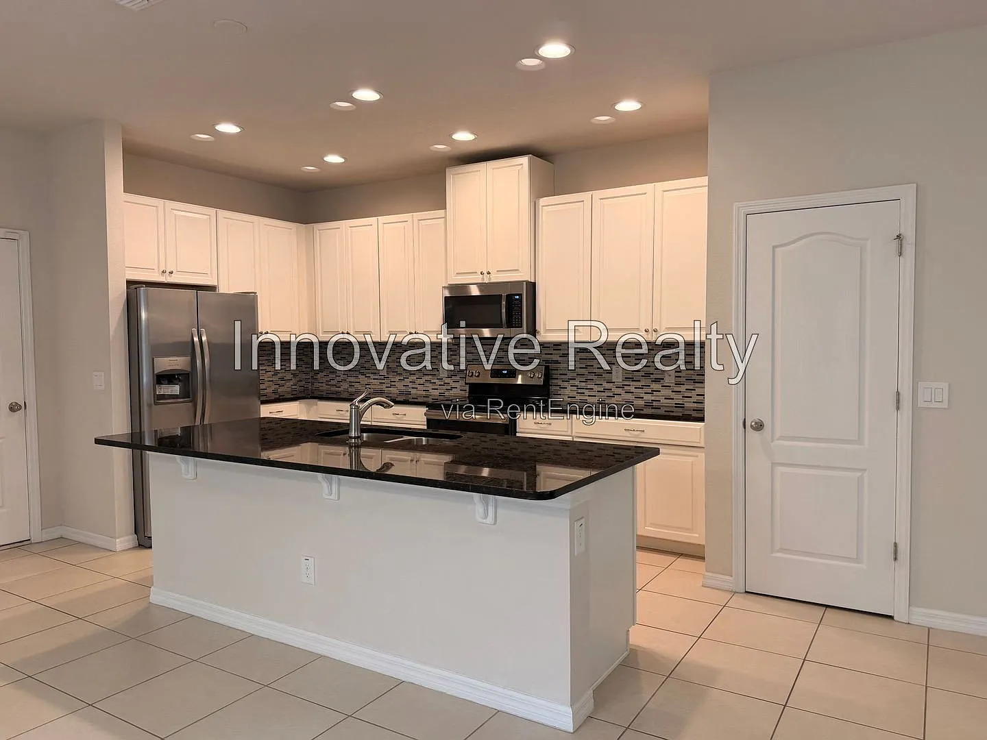 3 bed, 2.5 bath, 1787 sqft, $2,650 — Photo 3