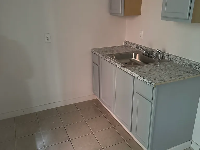 105 N 2nd St #1 — Photo 5