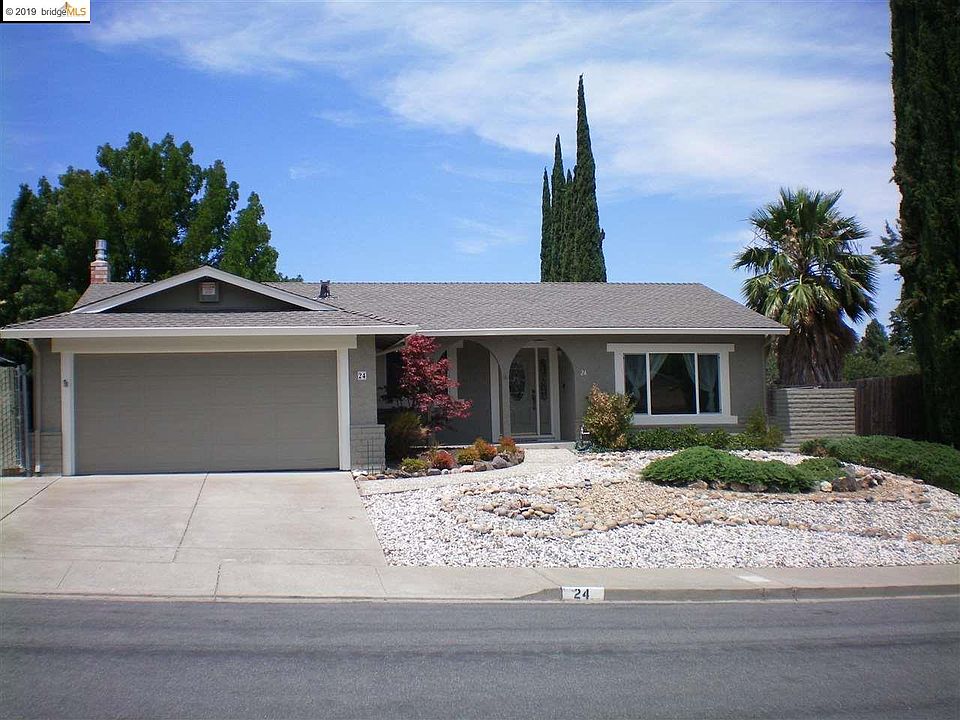 1st image of 24 Kingswood Dr