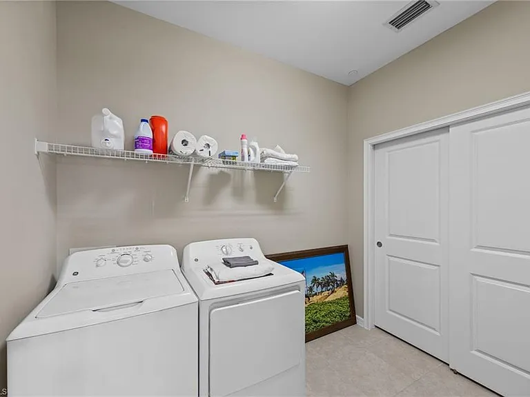 9366 Pocida Ct #202 — Photo 26