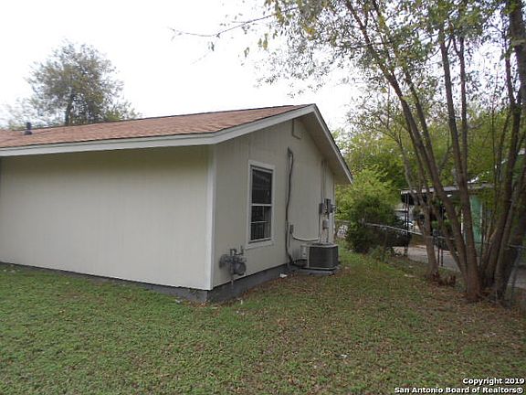 4th image of 4851 CASTLE PINE DR