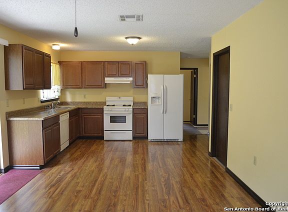 3rd image of 12802 Provision St