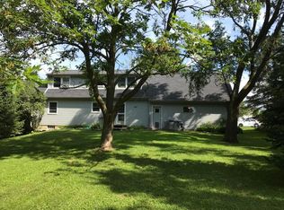 W1960 Rustic Dr, Campbellsport, WI 53010