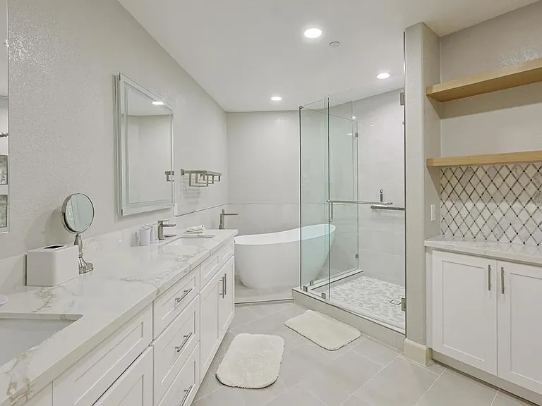 1099 1st St #103 — Photo 43
