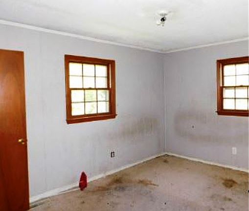 5th image of 1225 Village Cir