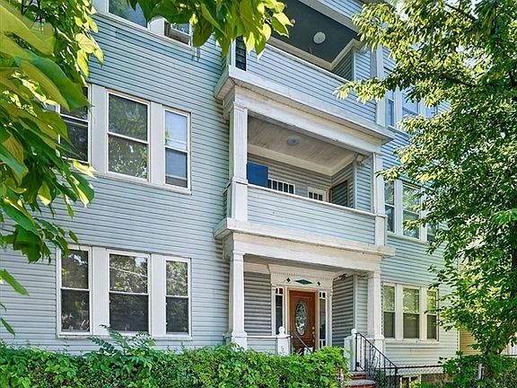 3rd image of 31 Middleton St