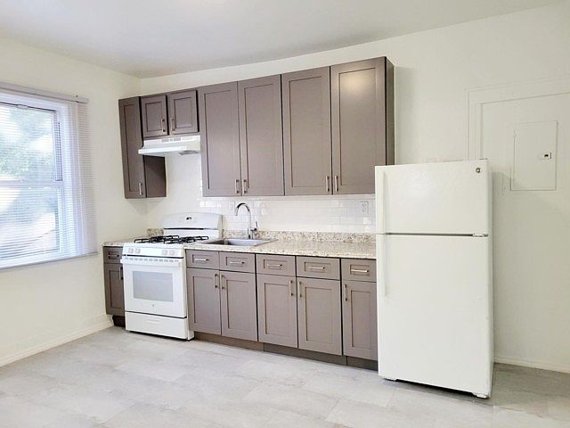 1st image of 147-42 109th Ave #1R