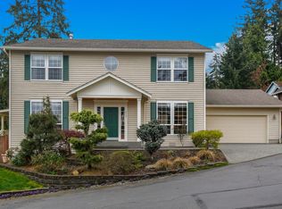 915 NE 172nd Pl, Shoreline, WA 98155