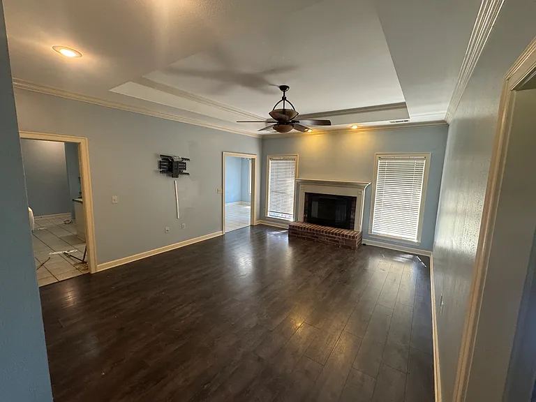 155 Peach St — Photo 2