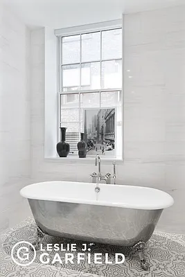 Rented by Leslie J. Garfield | media 25